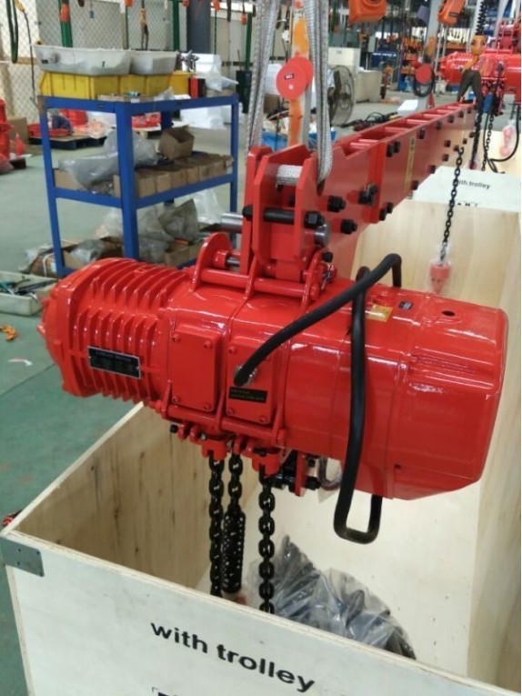 ТАЛЬ ЦЕПНАЯ С ДВУМЯ КРЮКАМИ OCALIFT 0.5Т 6М