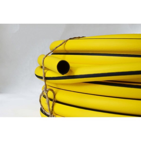 Поливочный армированный шланг PlastCraft partner-black line 3 слойный тэп, 3/4, 30 м PL0081 Поливочный армированный шланг PlastCraft partner-black line 3 слойный тэп, 3/4, 30 м PL0081