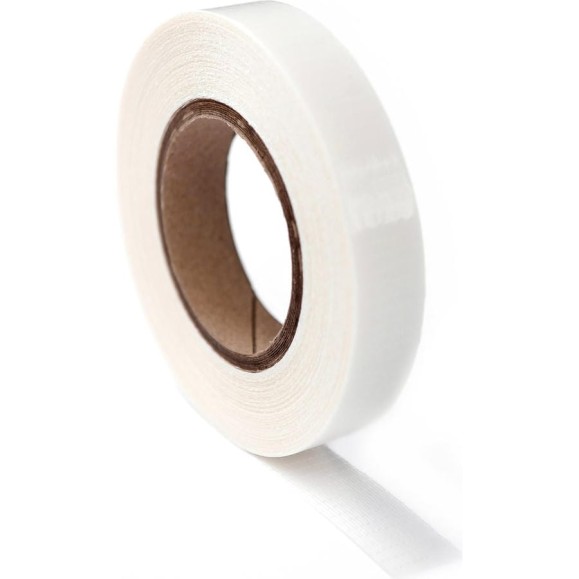 Двусторонняя лента для монтажа пароизоляции QUATTRO DOUBLE TAPE 25 мм х 50 м 4610003801274 Двусторонняя лента для монтажа пароизоляции QUATTRO DOUBLE TAPE 25 мм х 50 м 4610003801274