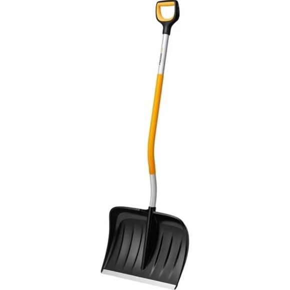 Снеговая лопата c изогнутой ручкой Fiskars X-serie 1057186