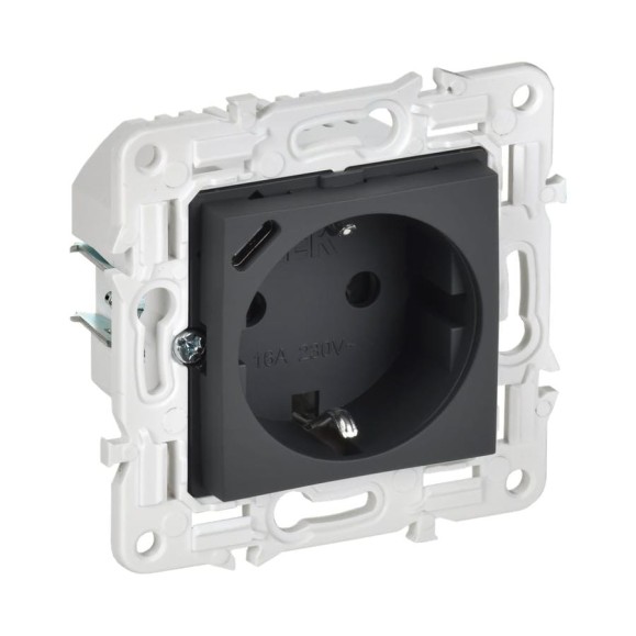Розетка IEK SKANDY с з/к/ш 16А с USB C 18Вт SK-R17G графит SK-R14-16-U14-018-K53 Розетка IEK SKANDY с з/к/ш 16А с USB C 18Вт SK-R17G графит SK-R14-16-U14-018-K53