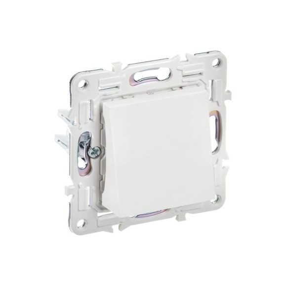 Вывод кабеля IEK SKANDY SK-O01W арк. белый SK-VK10-0-K01