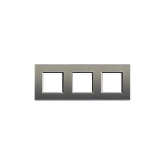 Рамка прямоугольная Bticino Livinglight 3 поста, цвет Серый шелк LNA4802M3AE
