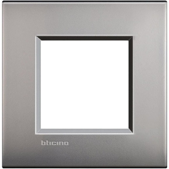 Лицевая панель Bticino Livinglight 2мод. М.никель LNE4802NK Лицевая панель Bticino Livinglight 2мод. М.никель LNE4802NK