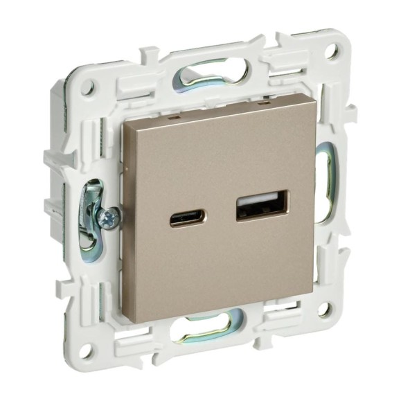 Розетка USB A+C IEK SKANDY 18Вт SK-R13Sh шампань SK-U22-018-K37 Розетка USB A+C IEK SKANDY 18Вт SK-R13Sh шампань SK-U22-018-K37