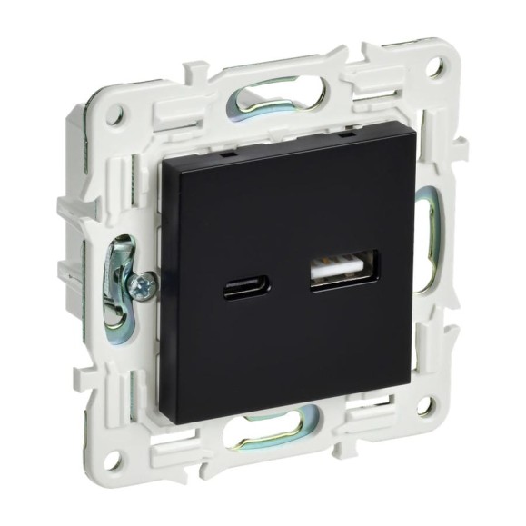 Розетка USB A+C IEK SKANDY 3,1А SK-R14Bl черный SK-U22-D31-K02 Розетка USB A+C IEK SKANDY 3,1А SK-R14Bl черный SK-U22-D31-K02