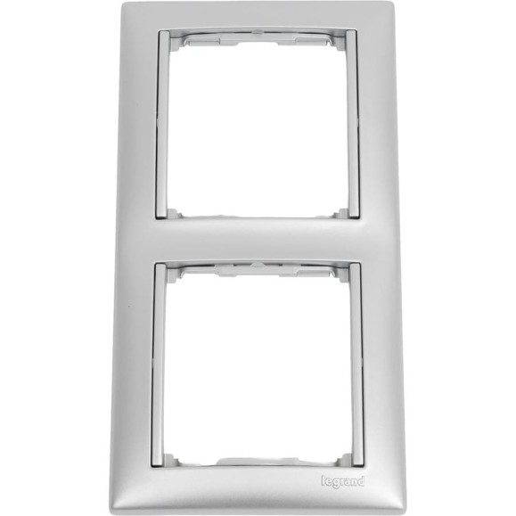 Рамка Legrand 2 поста Valena алюминий 694331 Рамка Legrand 2 поста Valena алюминий 694331