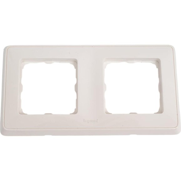 Рамка Legrand Cariva DIY 2 поста белая 695972 Рамка Legrand Cariva DIY 2 поста белая 695972