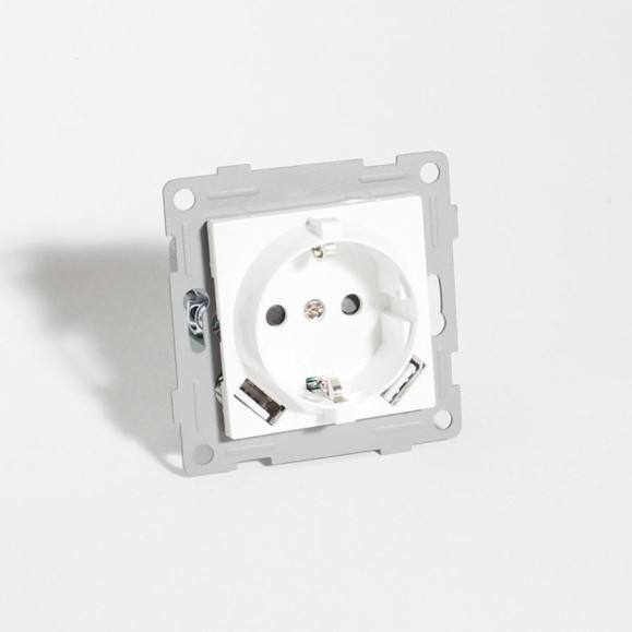 Розетка электрическая SPL 2К+З/2xUSB A/C, 125-250V (белый) 205005 Розетка электрическая SPL 2К+З/2xUSB A/C, 125-250V (белый) 205005