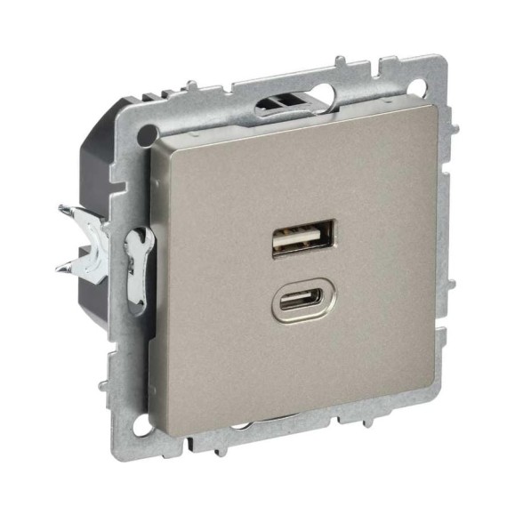 Розетка IEK BRITE USB A+C, 45Вт, высокоскоростная зарядка, шампань РЮ11-2-БрШ BR-U22-045-K37 Розетка IEK BRITE USB A+C, 45Вт, высокоскоростная зарядка, шампань РЮ11-2-БрШ BR-U22-045-K37