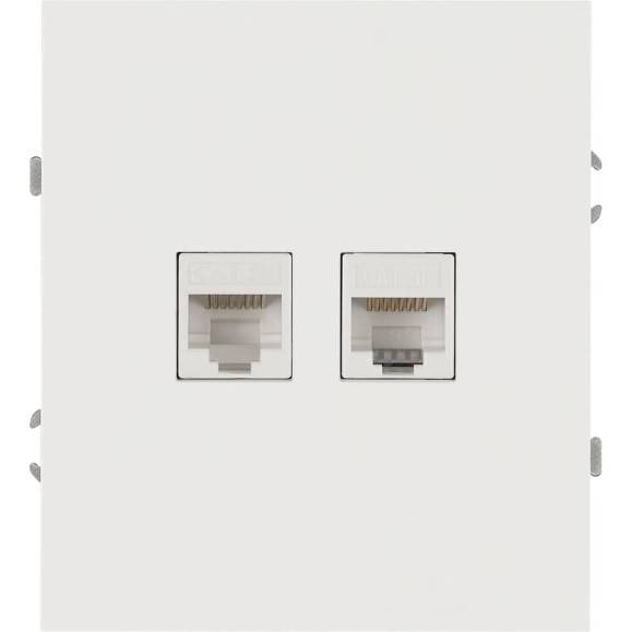 Розетка ЭРА Arktik 16-3108-01 информационная двойная 2XRJ45 белый Б0070484 Розетка ЭРА Arktik 16-3108-01 информационная двойная 2XRJ45 белый Б0070484