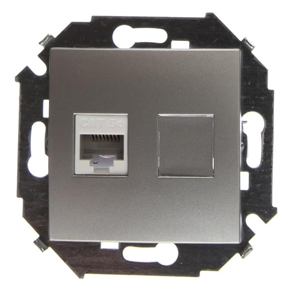 Компьютерная розетка Simon RJ45 кат.5e AMP, алюминий 1591551-033