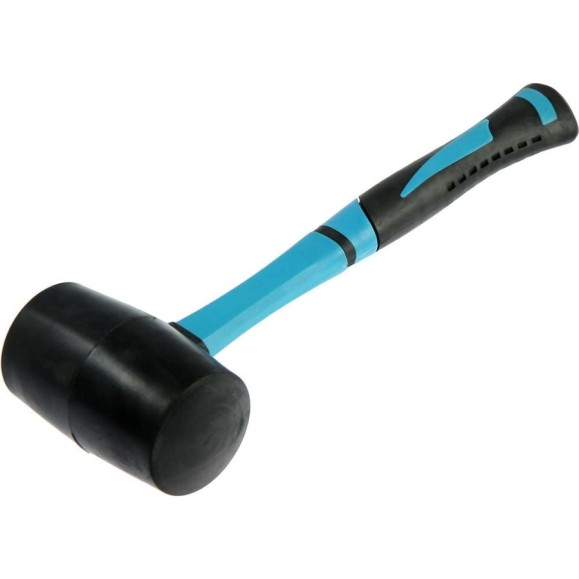 Киянка TUNDRA фибергласовая рукоятка, черная резина, 650 г 881756
